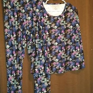 Everyday Koze pajamas.  Worn twice.